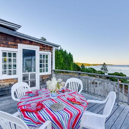 Oceanfront Cottage With Deck 2 Mi To Boothbay Harbor